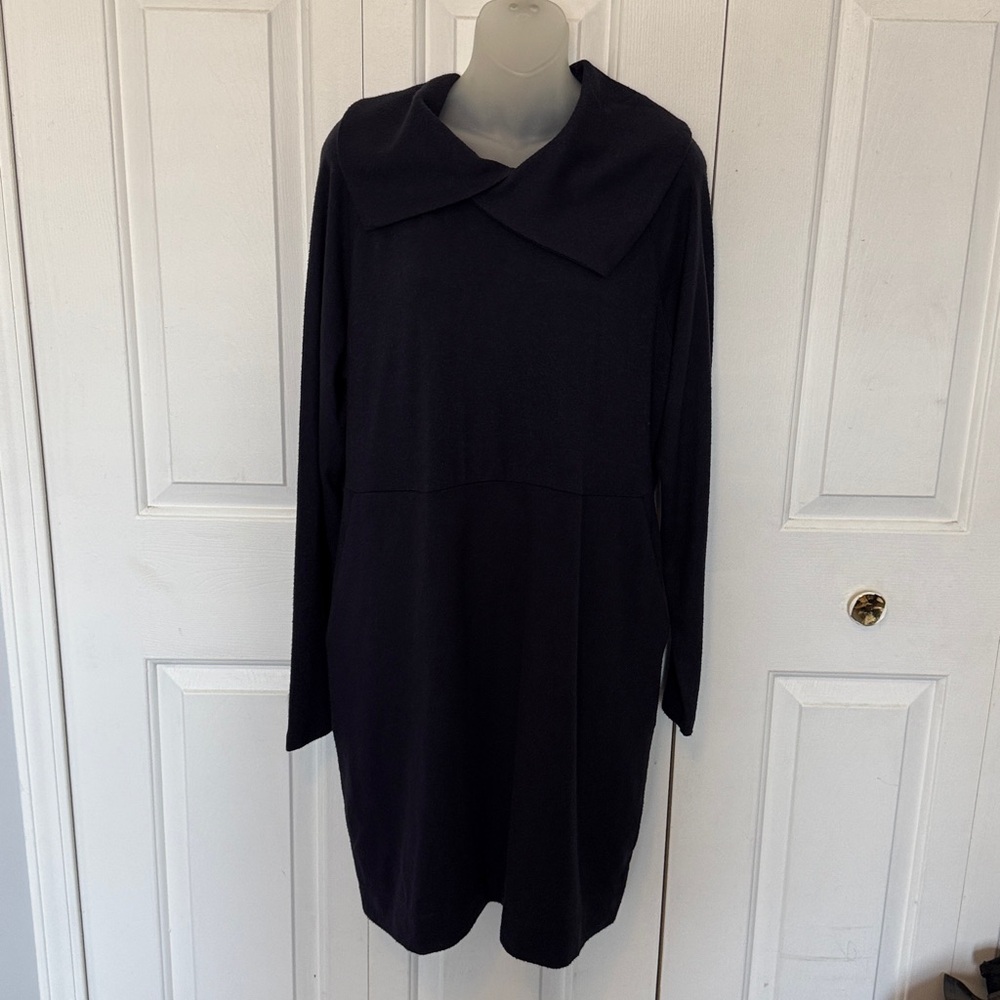 Cabi Sz M Round up Cozy navy sweater dress with pockets GUC B2T